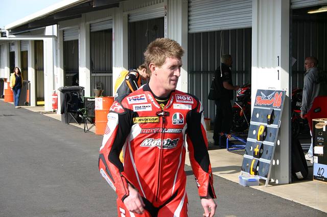 MotoGP技术流变：那些改变比赛的革新（规则判罚视角）